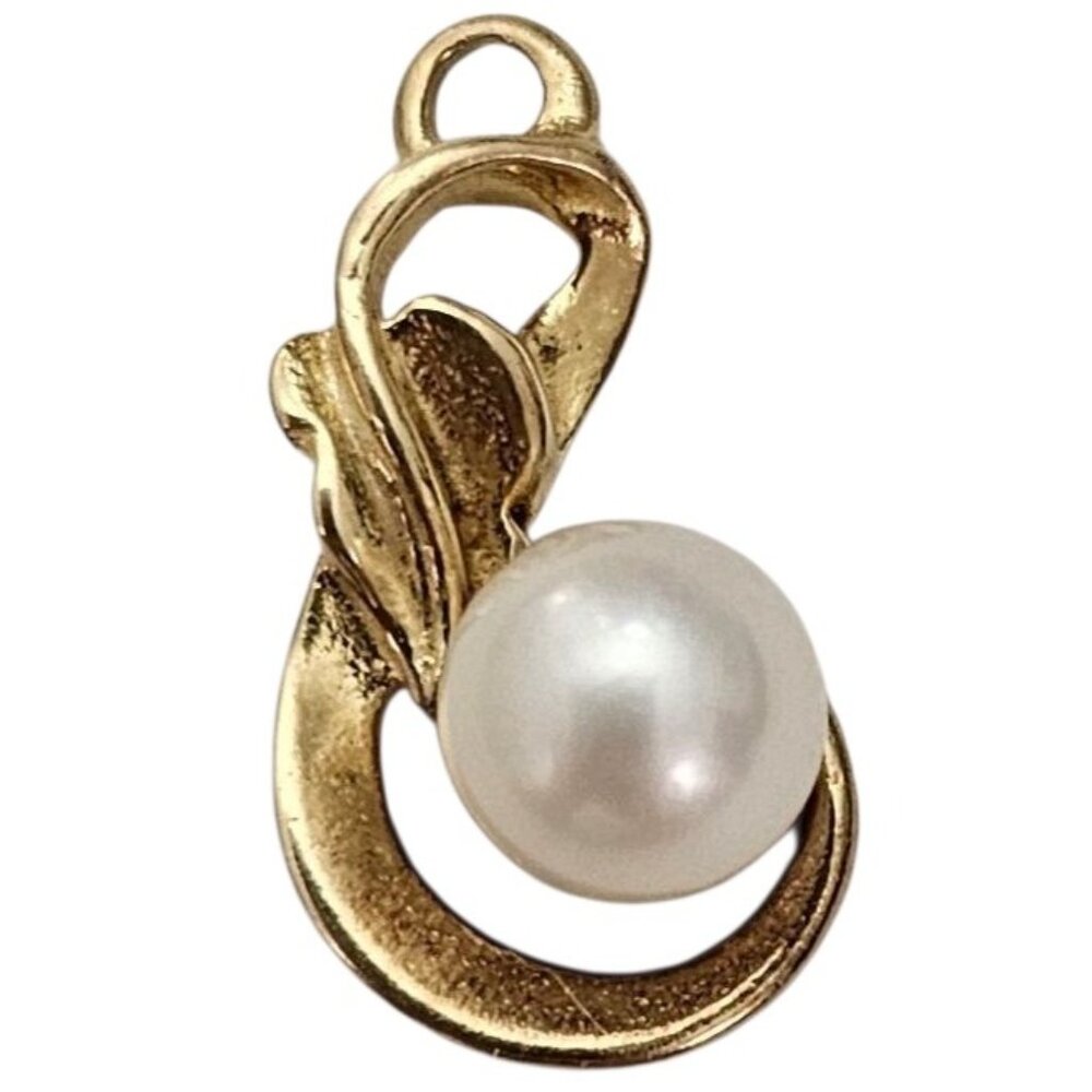 14K Yellow Gold Pearl Pendant J178